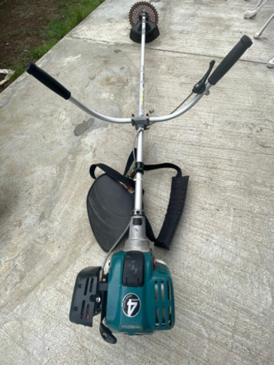 *マキタ エンジン 刈払機 MEM427*