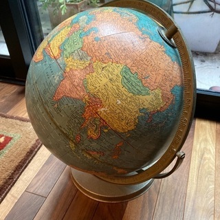 アンティーク地球儀の画像