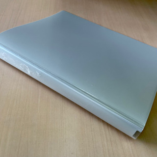 A4ファイル 2穴タイプを0円でお譲りします。商談中の画像