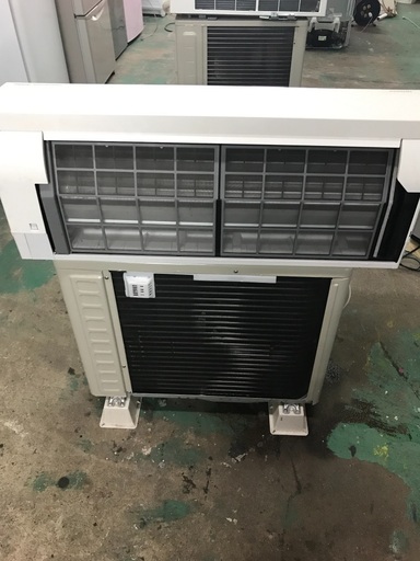 2019 Hitachi 6 畳- エアコン設置無料