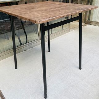【★ワンコイン】業務用　自宅用　コーヒーテーブル　カフェ・バー　✨その他不用品有り！内容参照！（※7月12日～7月19日限定出品）の画像