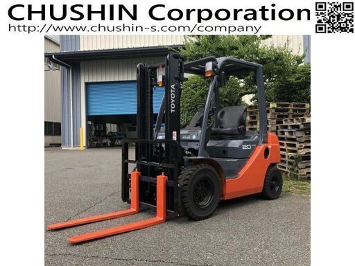2トン　トヨタ エンジンフォークリフト 極上車　新車並　即納可能(要輸送確認) 　関東輸送無料(条件有)　下取り歓迎