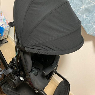 【値下げ】クイニームード　ブラック　ベビーカーの画像
