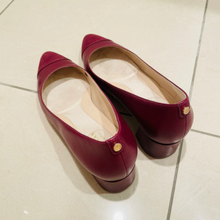 【定価3万、数回のみ着用】コールハーン　COLE HAAN 赤　パンプスの画像