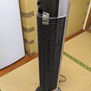 【★今月末閉店★】ハイパワー送風機【縦長で首振り。かなりハイパワーで広範囲向き！】2台ありますの画像