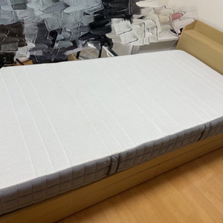 【美品早め引取希望】宮付シングルベッド　マットレスセット　コンセ...