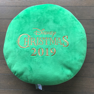 ドナルドダック　クッションの画像