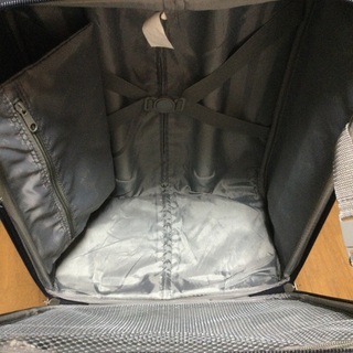 イーストボーイのスーツケースの画像