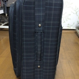 イーストボーイのスーツケースの画像