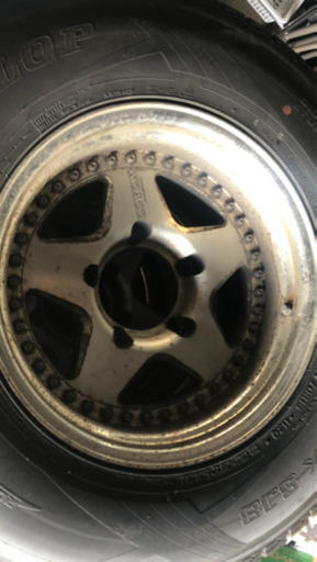 スタッドレス　265/70R16 9.5分山