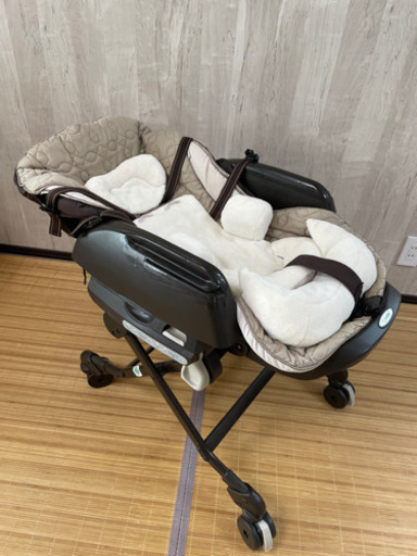 電動combiハイローチェアーお話中