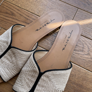 ships タビタ　サンダルの画像