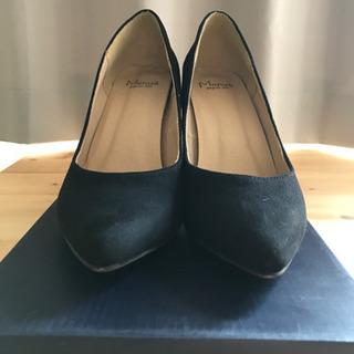 【売ります500円】24.5cm黒スウェード調パンプス 9cmヒールの画像