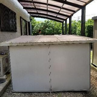 檻、犬小屋