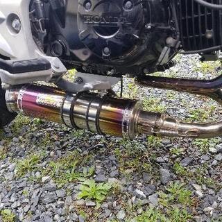 グロム　jc61 リアライズ　マフラー　チタンの画像