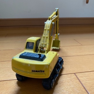 建設車両ユンボの画像