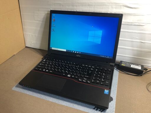 富士通　FMV　A4ノート　Office2019付