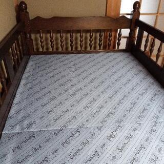木製二段ベッドの画像