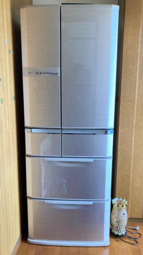 MITSUBISHI  三菱　MR-E52S-F  冷蔵庫　520L  2011年製