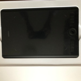 ペンタブ(ワコム Intuos Pro Medium)中古美品の画像