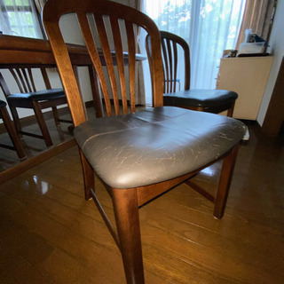 カリモク家具 『ダイニングテーブル 椅子付き』の画像