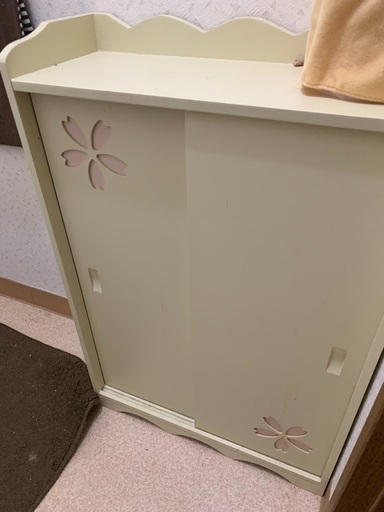 トイレの収納用棚お譲りいたします！