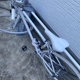 オールホワイト　クロスバイク　自転車