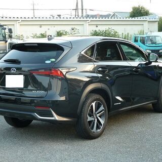H31 レクサス　NX300ｈ　Iパッケージ　後期型　タンレザーシート　プリクラッシュＳ　全車速レーダークルーズＣ ＬＤＡ　全周囲カメラ　シートヒーター　パワーバックドア　オートハイビーム　三眼ＬＥＤライト　　メーカー保証付き　15532の画像