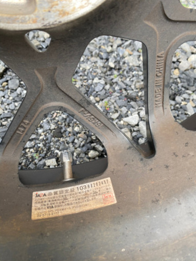 タイヤ付き16インチホイール