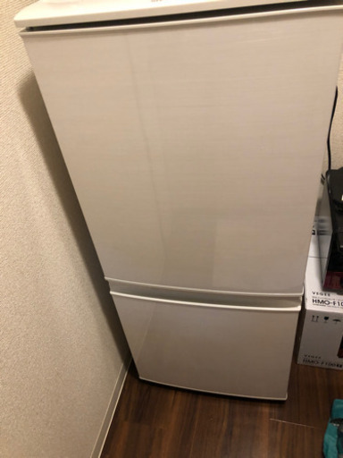 【引取先決まりました】【冷蔵庫】SHARP 2017年製 SJ-D14-C-W