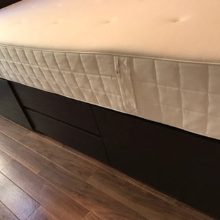美品収納付きダブルベッドフレーム＋IKEAダブルマットレスの画像