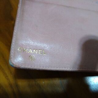 シャネル　ピンク色の財布の画像