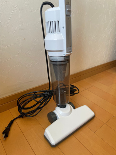 【コンパクト掃除機】箱なしのため1000円OFF！！
