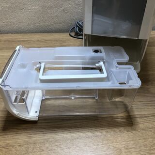 HITACHI HJS-D562 2020年製　除湿器の画像