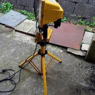 ハロゲン投光器(屋外用)の画像