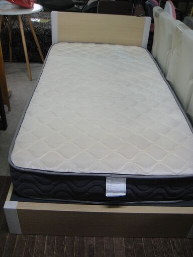 シングルベッド　マットレス付き　Sベッド