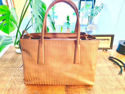 （美品）「ZANELLATO DUO M」ザネラート、カーフレザー ウェーブ インバッグ2種&ストラップ付 トートバッグ 色:ブラウン