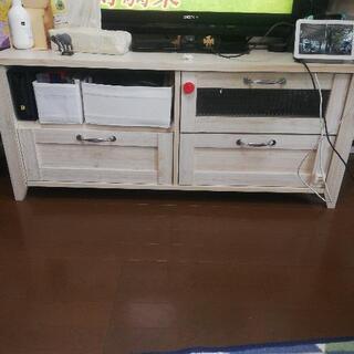 北欧風　テレビ台