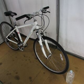 スポーツ中古自転車 B380　ルイガノ　TR1　ホワイト　420ｍｍ【クロスバイク】