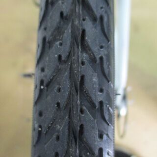スポーツ中古自転車 B380　ルイガノ　TR1　ホワイト　420ｍｍ【クロスバイク】