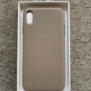 【美品】iPhone Xs Max 純正レザーケースの画像