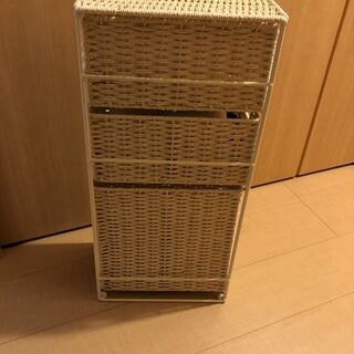 【傷・汚れなし】ニトリ　トイレ収納棚の画像