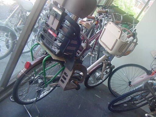 オートフィックス店頭にて　ママチャリ２人乗せ３速　２０×22インチ