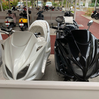 値下げ。マジェ250cc 黒、白