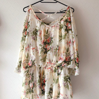 肩出しシフォンチュニック♡の画像