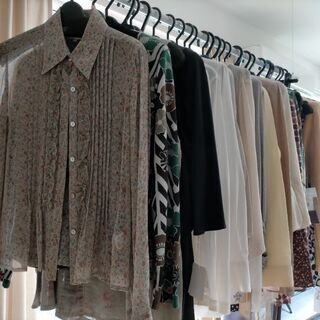 ★終了★レディース服のバーゲンセールしています