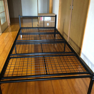 組み立て式パイプベッドの画像