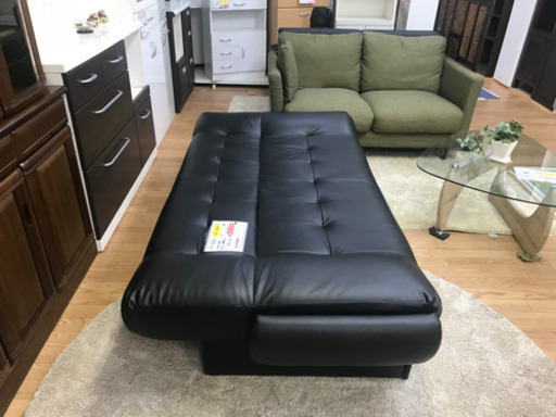 【リサイクルサービス八光　田上店　配達・設置OK】ブラック　３人掛けソファーBED　引き出し付