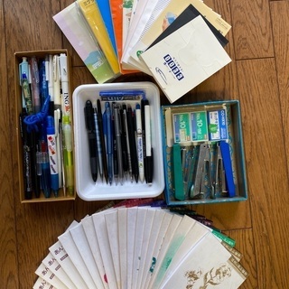 中古、文具用品各種