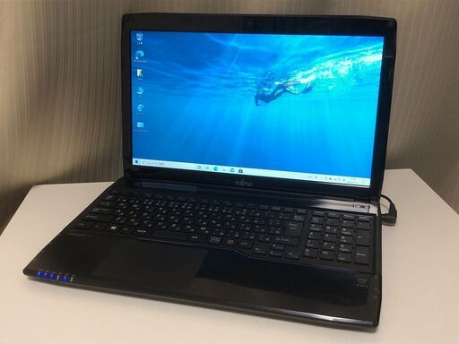 【Core i3・カメラ搭載！】Fujitsu LIFEBOOK Core i3 4025U メモリ 4GB HDD 250GB Blu-RayWindow10 